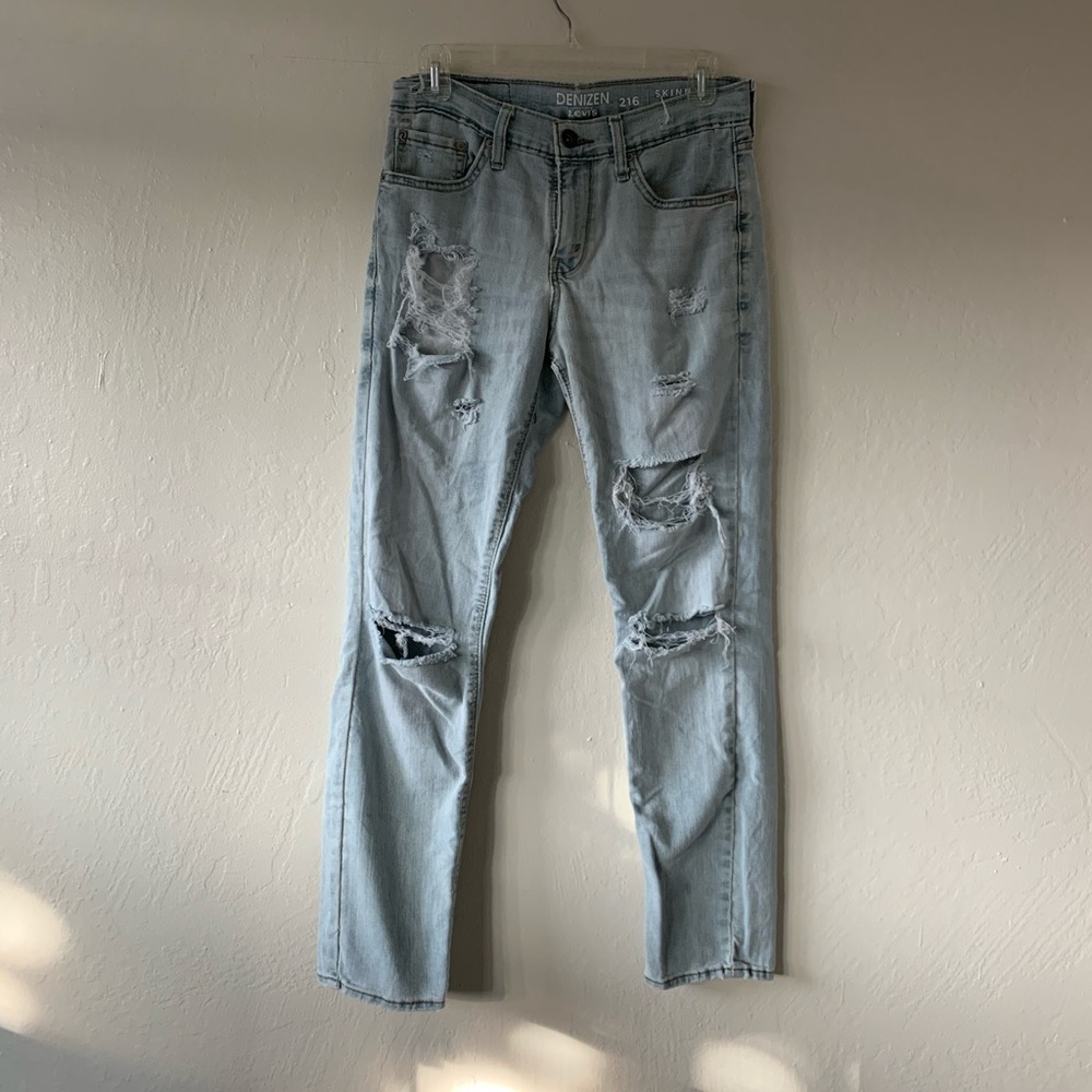 Levi’s light blue distressed skinny fit jeans